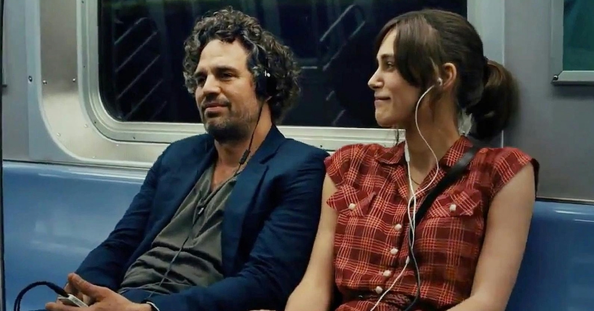 想找火辣刺激、還是催淚虐心？精選 4 部「風格迥異」的情人節片單，精準對應你們今晚的約會氣氛