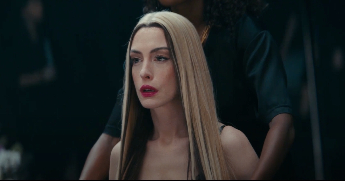 從菜鳥助理到史詩王后！解析安海瑟薇 4 部超重量級新作的極致蛻變